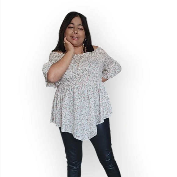 WOMENS 1X Gray  Balloon Sleeve Smocked Blouse - Picture 10 of 16